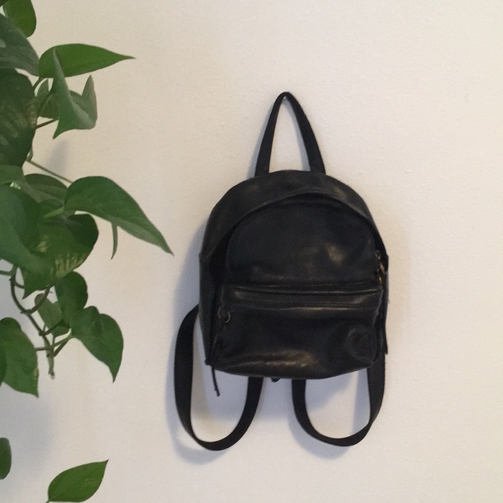 Madewell Mini Lorimer Backpack in Black Leather